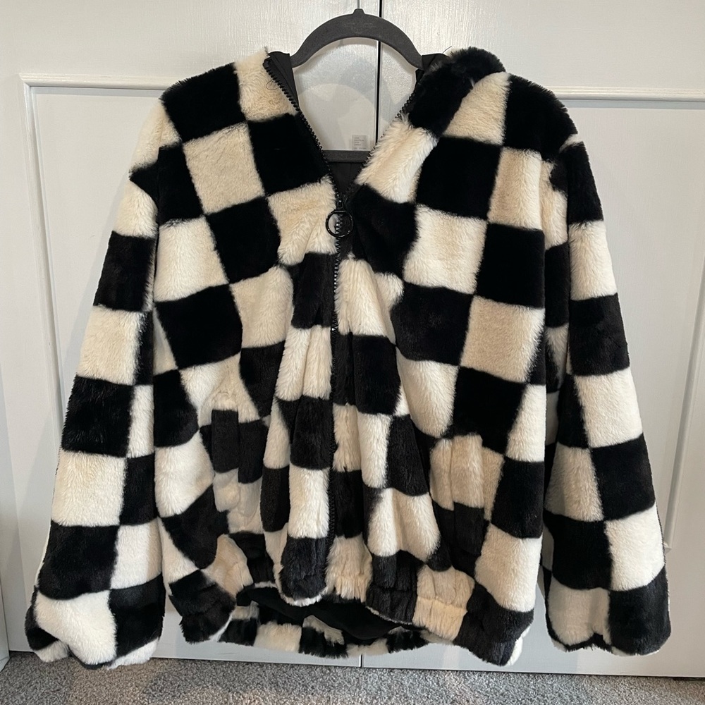 H&M NWT Fuzzy Checker Jacket